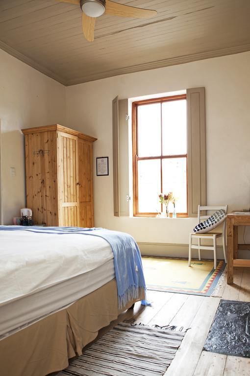 Molo-Lolo House Bed & Breakfast Кейптаун Стая снимка